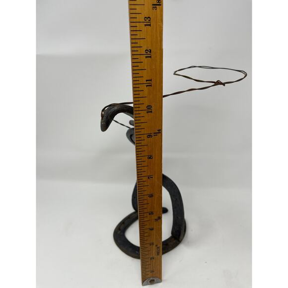 Vintage Horseshoe Roping Man Cowboy Cast Iron Figure Hat ~ Authentic Horseshoes - Picture 5 of 5